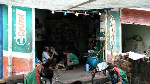 NARAYAN AUTO CENTRE