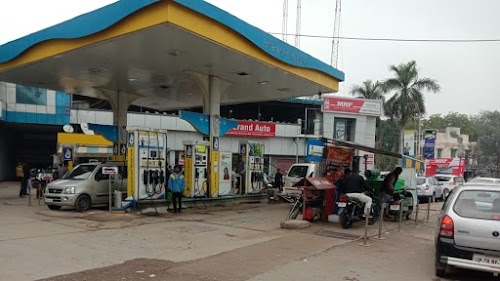 Auto Sales Petrol Pump: SPEED MOTORS