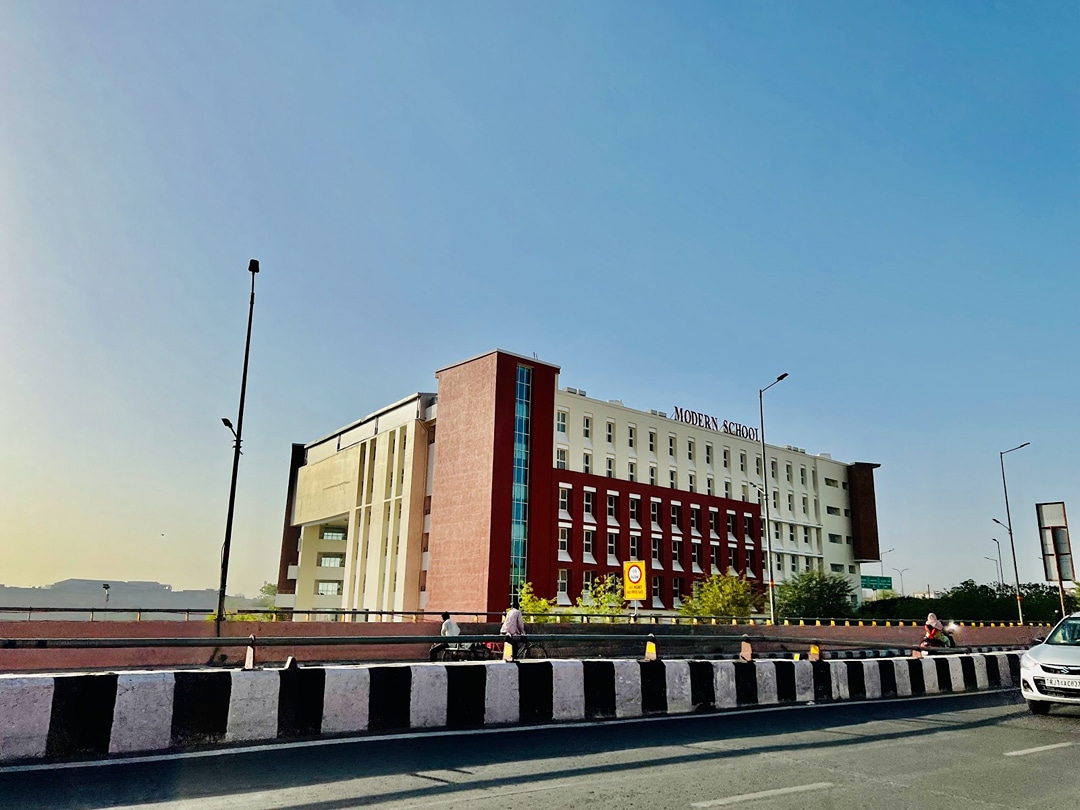 Modern School