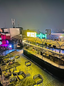 Unplugged courtyard lucknow