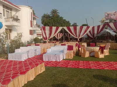 Saras Hotel