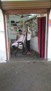 Deepak Hair Dresher