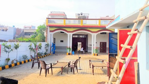 Badi chaupal N P Nivaas
