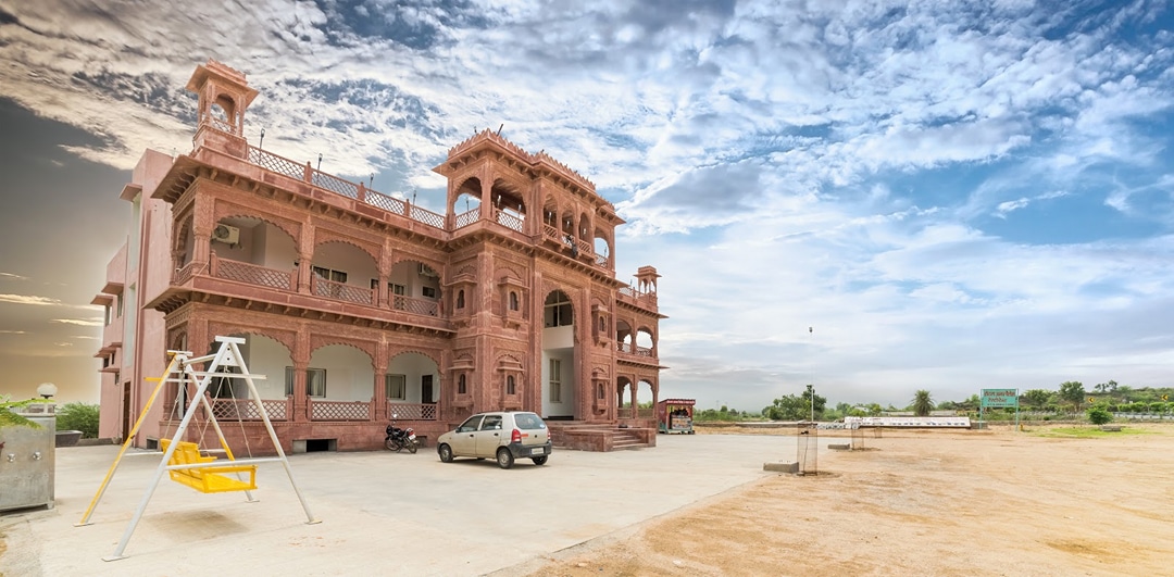 Hotel Amar Palace