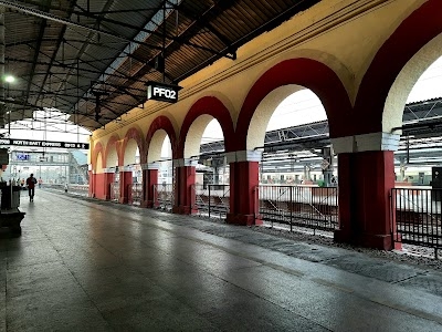Aligarh railway station, city side