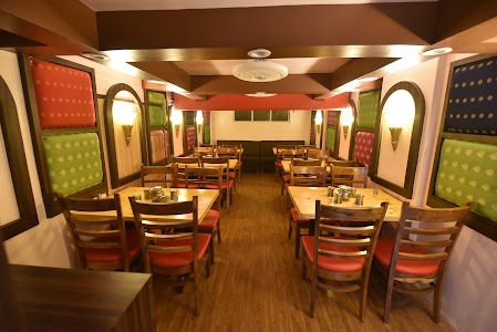 Kolhapuri Pahunchar (Kolhapuri Zanzanit Pahunchar)