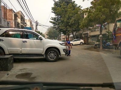 Tarun Enclave, Pitampura