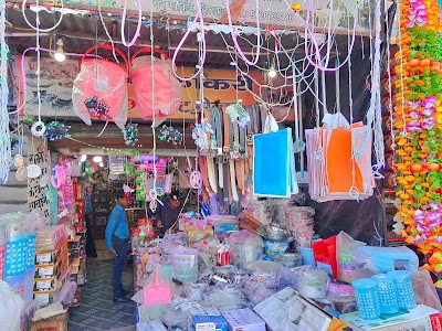 Nanu crockery store