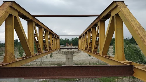 Ashmuji-Gund-Kelam Bridge