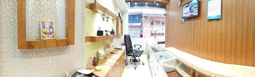 PARIS JEWELLERS