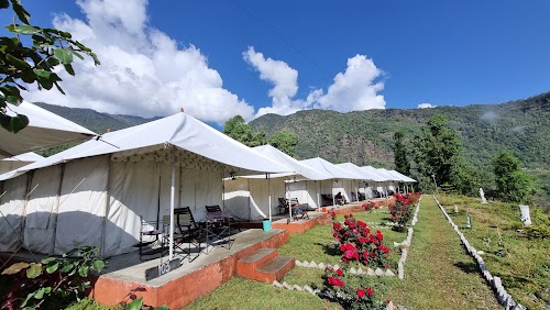 Adhvanta Resort, Guptkashi
