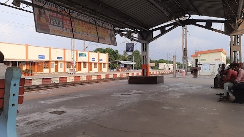 Gummidipoondi Railway Station
