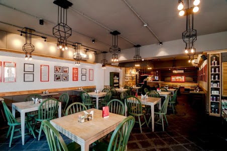 Varietea Lounge & Terrace