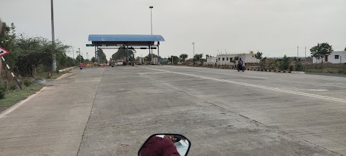 Kamthana tool plaza
