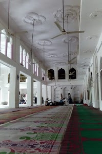 Ustaji Masjid E Markaj