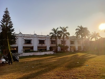 Pt. Purnanand Tiwari Law College