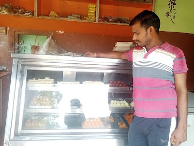 Monu Sweets & Cold drinks