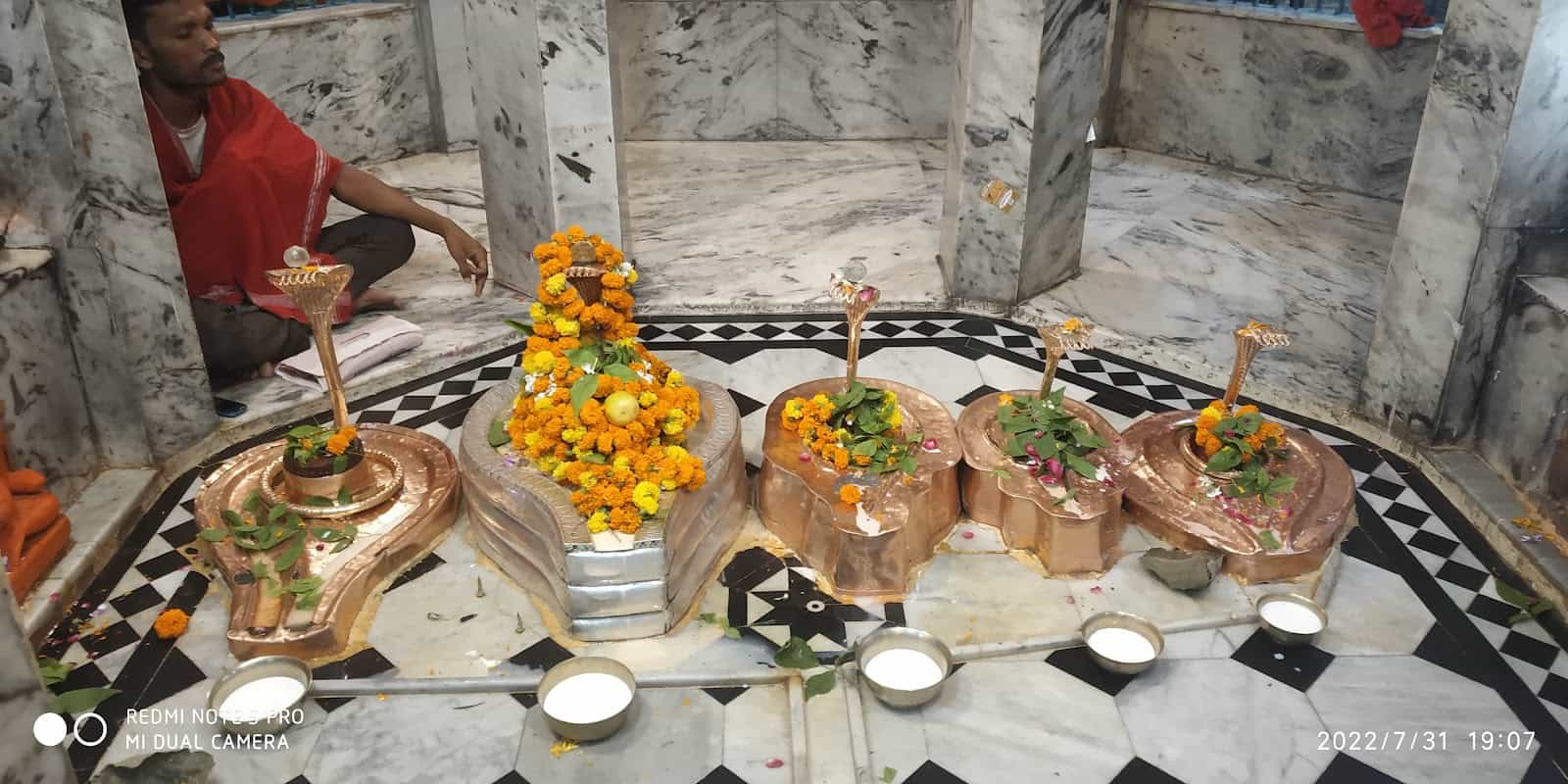 Takshak Teerth Bada Shivala