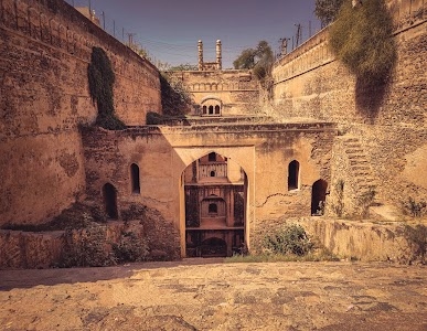 Medtani Stepwell (मेड़तनी बावड़ी/भूत बावड़ी)