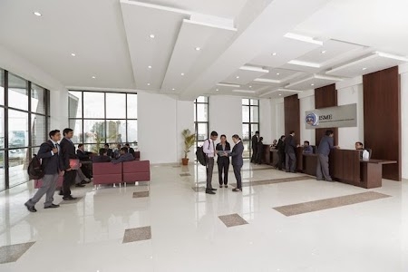 ISME ( International School of Management Excellence )