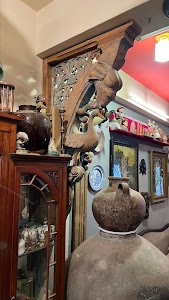 Zaveri Antiques