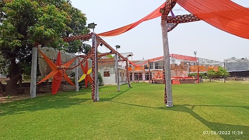 Chitra Lawn