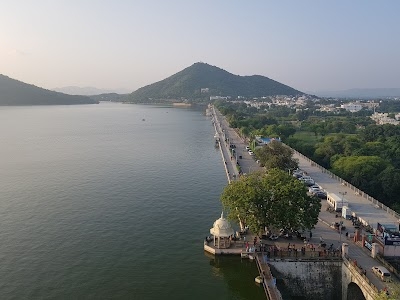 Fateh Sagar Pal