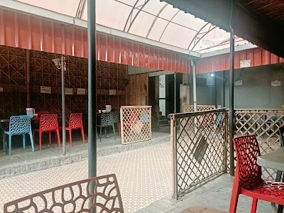 FRIENDZ CORNER