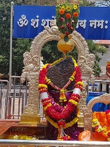 Shree Shanidev Temple, Shani Shingnapur