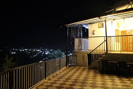 Pushp Homestay