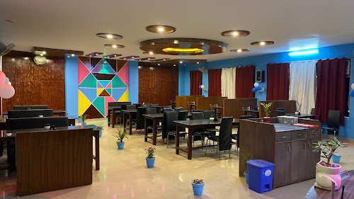 FOODIE JUNCTION