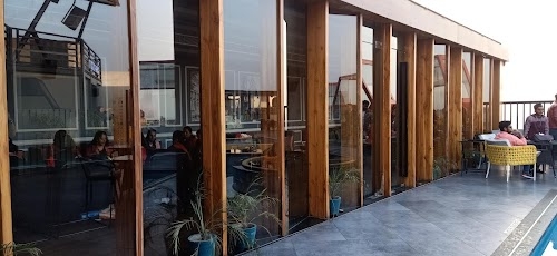 Lights Out - Lounge & Roofpark