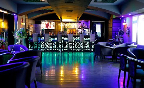 ILLUSION The Lounge Bar