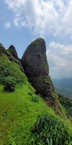 Duke's Nose Trail