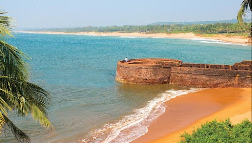 Candolim Beach Road