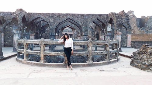 Mandu Road