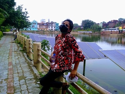 River Side Road