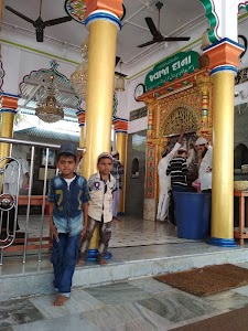 Hazrat Khwaja Dana Dargah Road