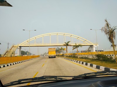 Varanasi - Lucknow Road