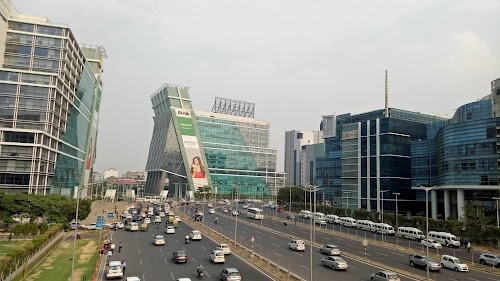 DLF Cyber City Road
