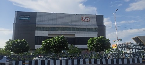 Fun Mall Road