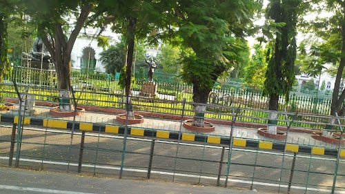 Assembly Road