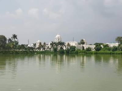 Ujjayanta Palace Lake Road