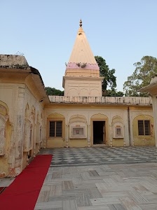 Raghunath Mandir Road