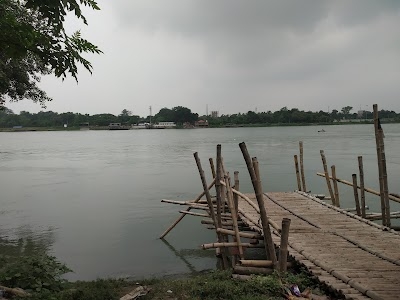Azimganj Sadar Ghat - Jiaganj Sadar Ghat Ferry