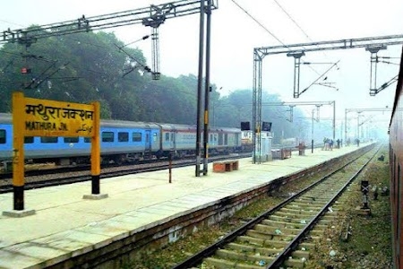 Mathura Railway Station Road