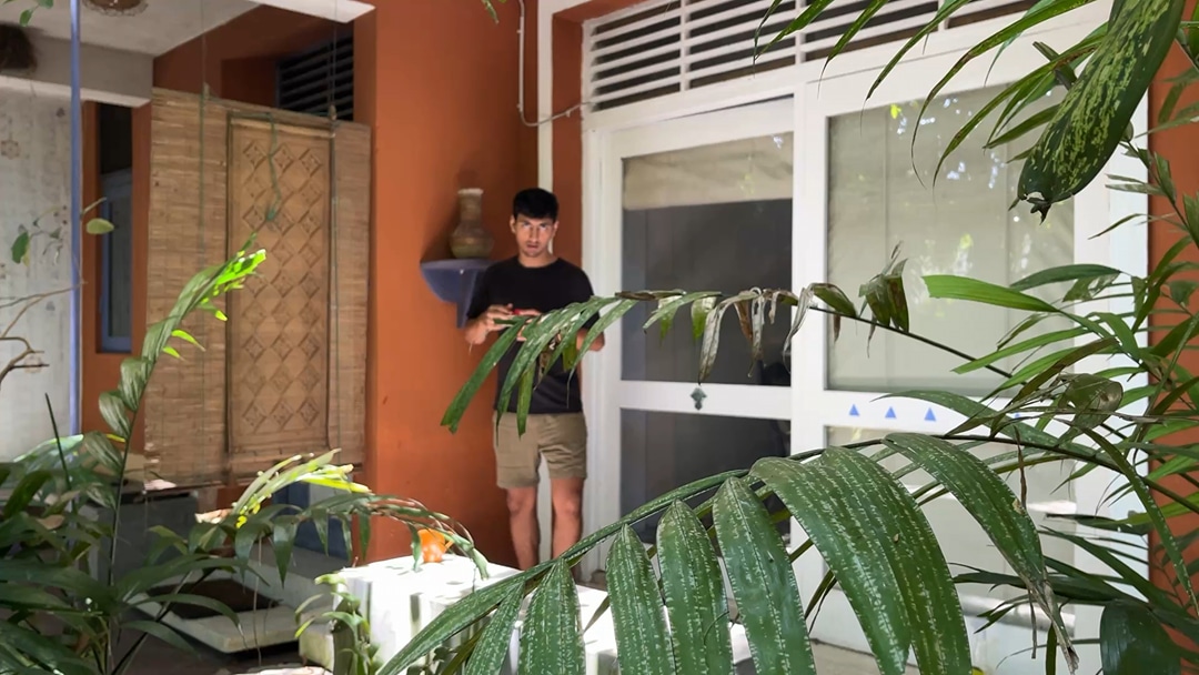 Post 1
