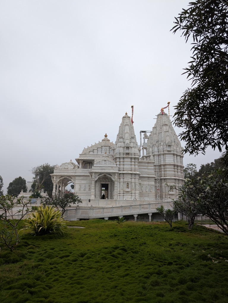 Post media