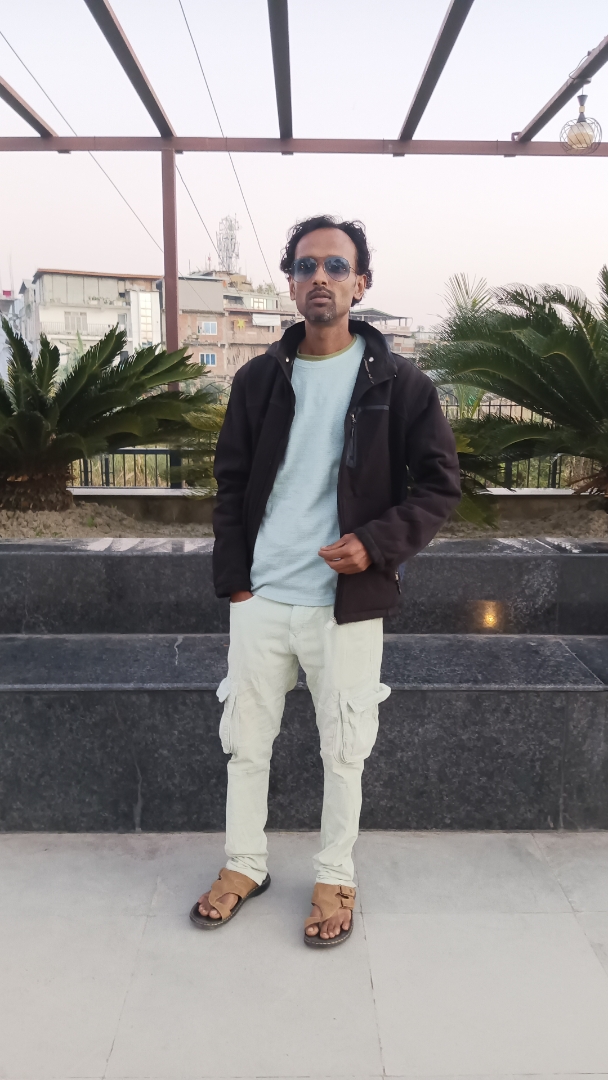 Post media