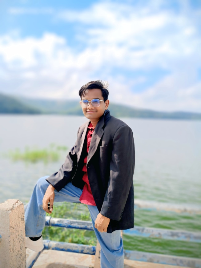 Post media